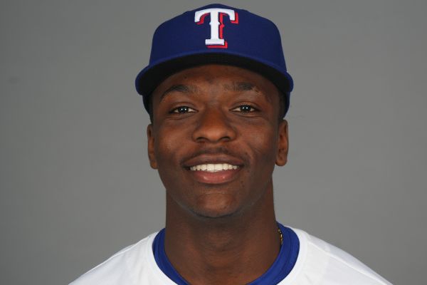 Walcott entrenando en el jardín durante la Arizona Fall League. ¿Logrará consolidarse como jardinero la próxima temporada?
