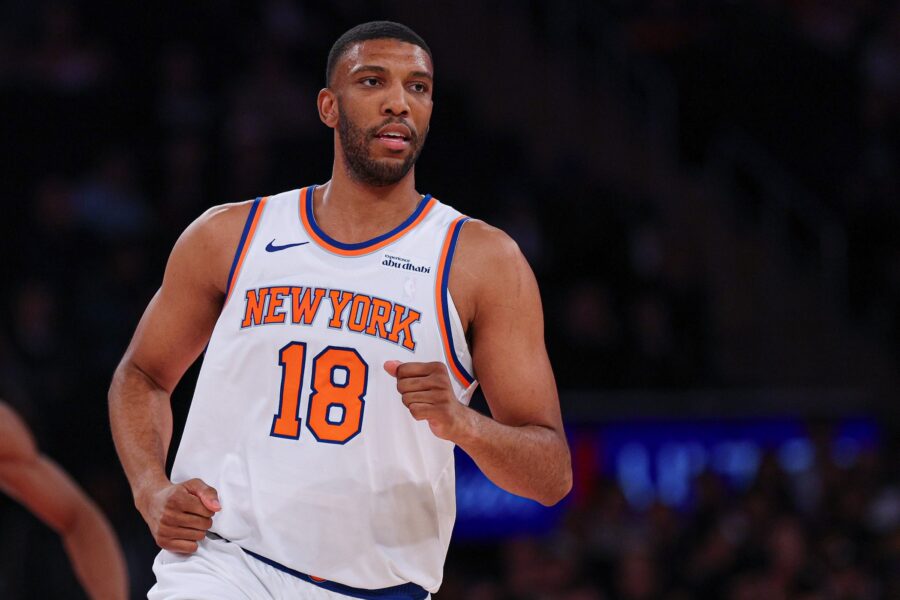 Knicks liberan a Tony Bradley y Ochai Agbaji