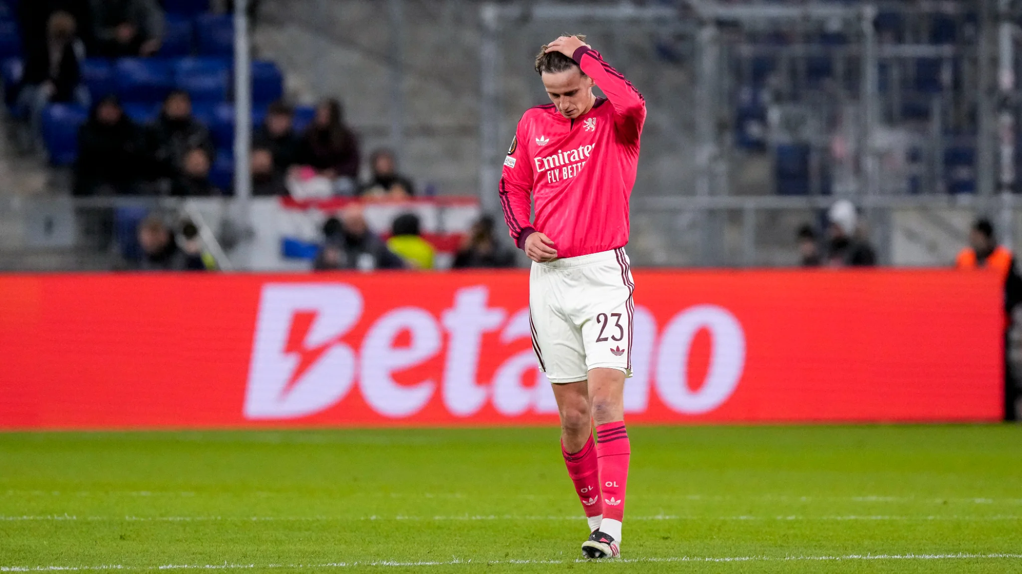 Lyon recibió una dura paliza en Alemania antes de enfrentar al Paris Saint‑Germain, según Daniel Riolo.