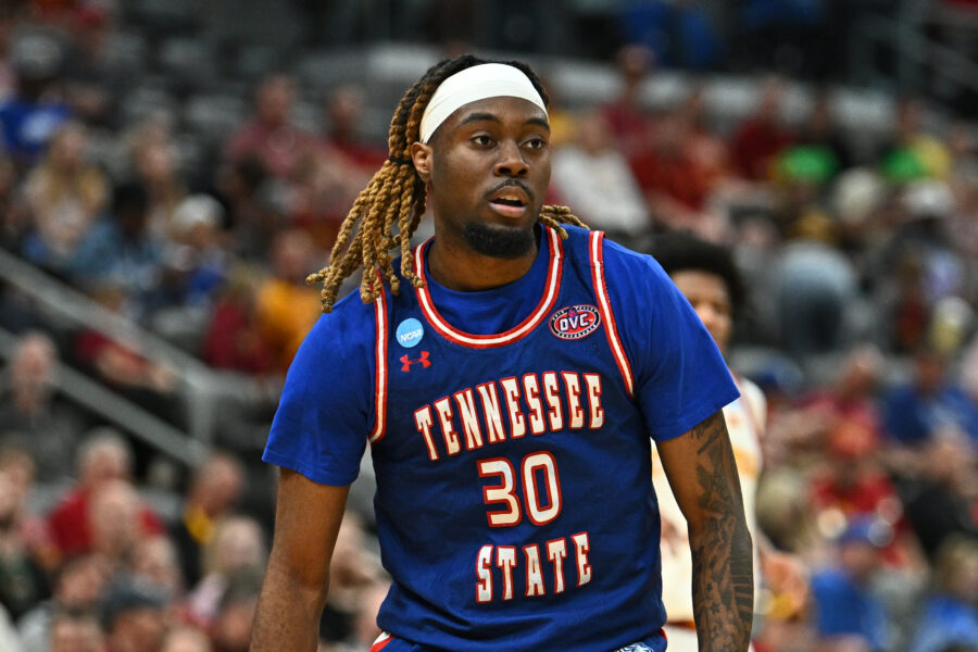 Los Kings firman a Aaron Nkrumah y Damari Monsanto