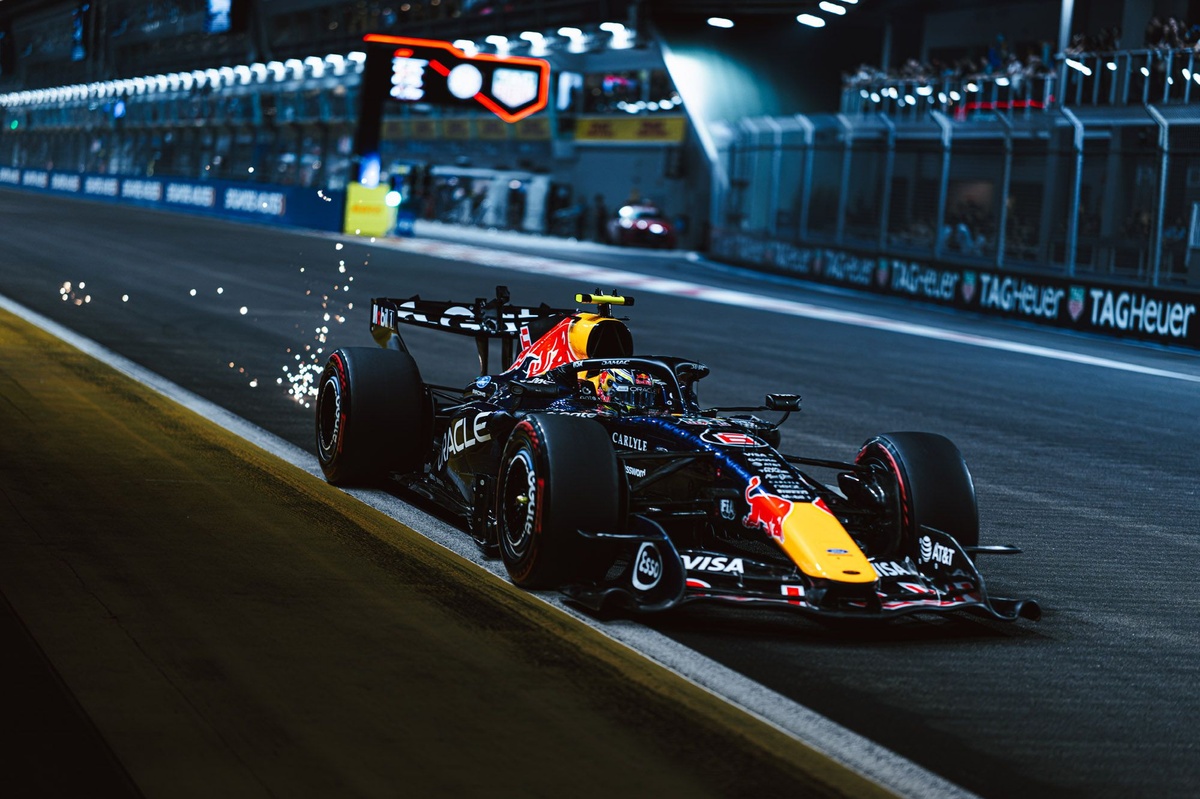 Isack Hadjar furioso por fallos mecánicos en el GP de Singapur
