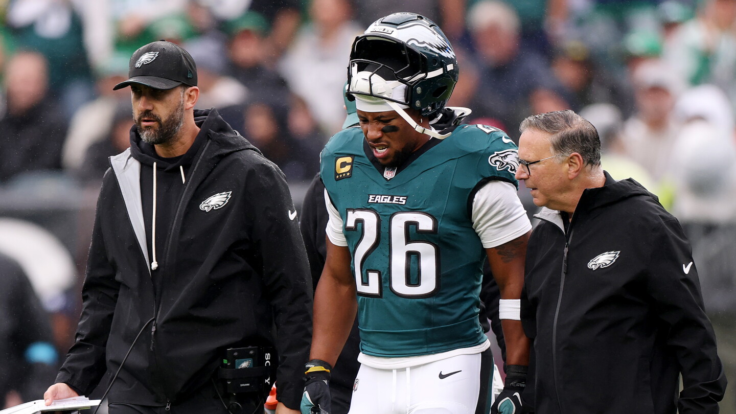Saquón Barkley, Drew Kendall y DeVonta Smith ausentes en la práctica de los Eagles