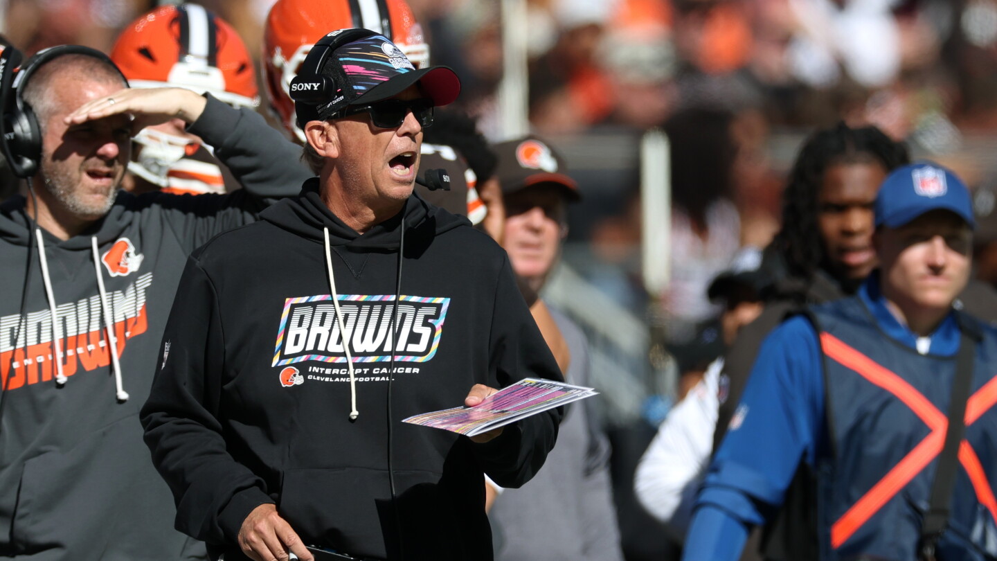 Todd Monken quiere saborear la victoria contra los Ravens mientras pueda