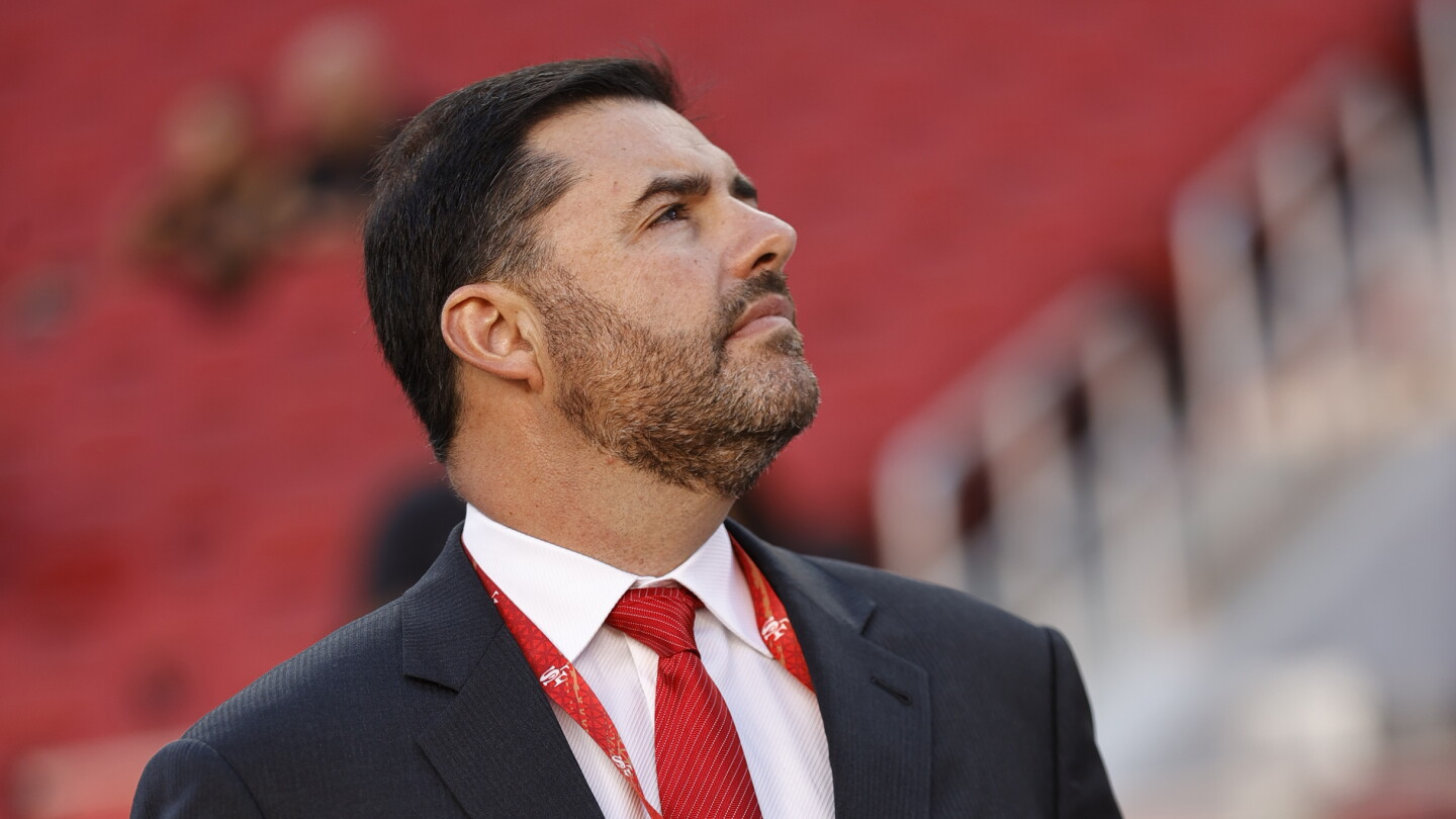 Jed York en la reunión trimestral de propietarios de la NFL tras el fin de su suspensión de seis juegos.