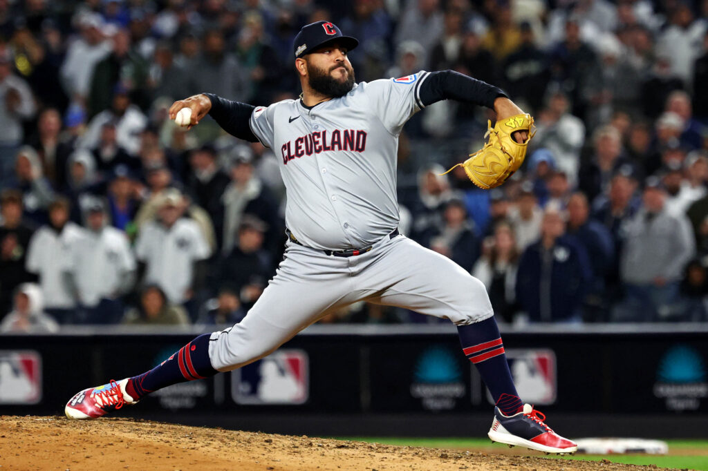 Los SSG Landers de la KBO extienden contrato a Pedro Ávila