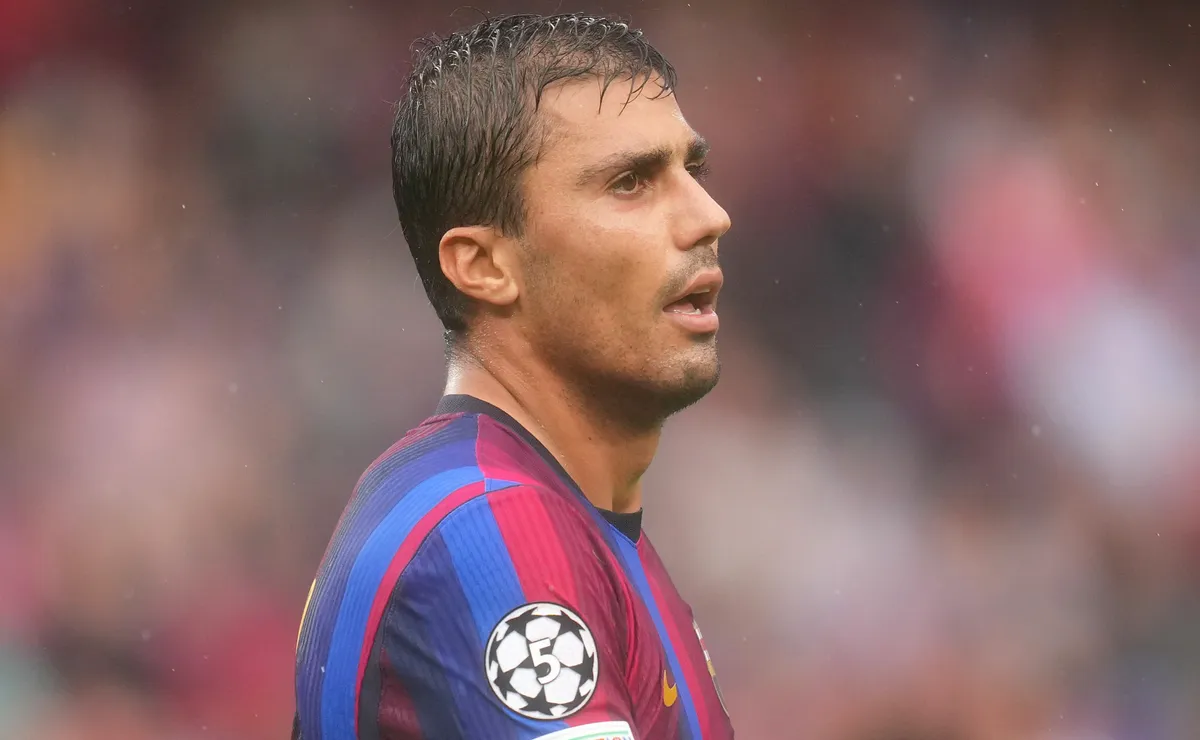 Why is Rodri not starting for Barcelona vs PSG in 2026-27 UEFA Champions League?