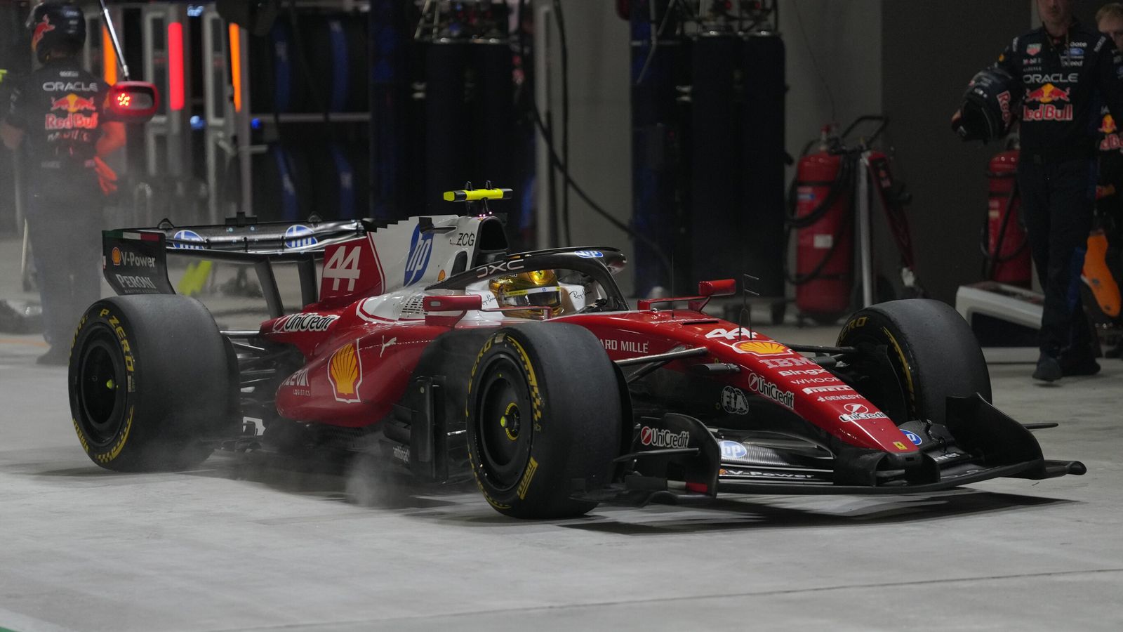 Lewis Hamilton apologises to Ferrari for costly decision to override strategy call during Singapore GP